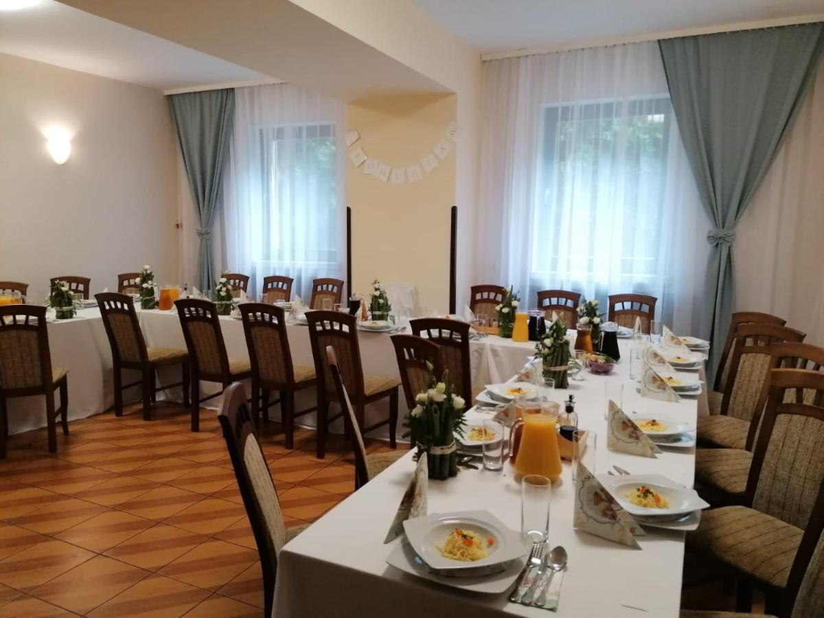 Obiekt "Czarny Rycerz" Aparthotel Jastrzębie Zdrój Exterior foto